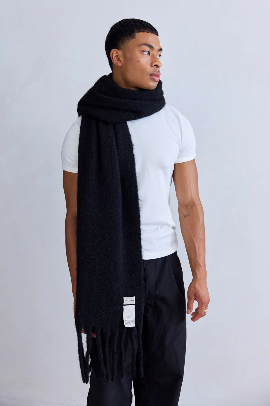 The Reykjavik Scarf with RWS Wool - Black