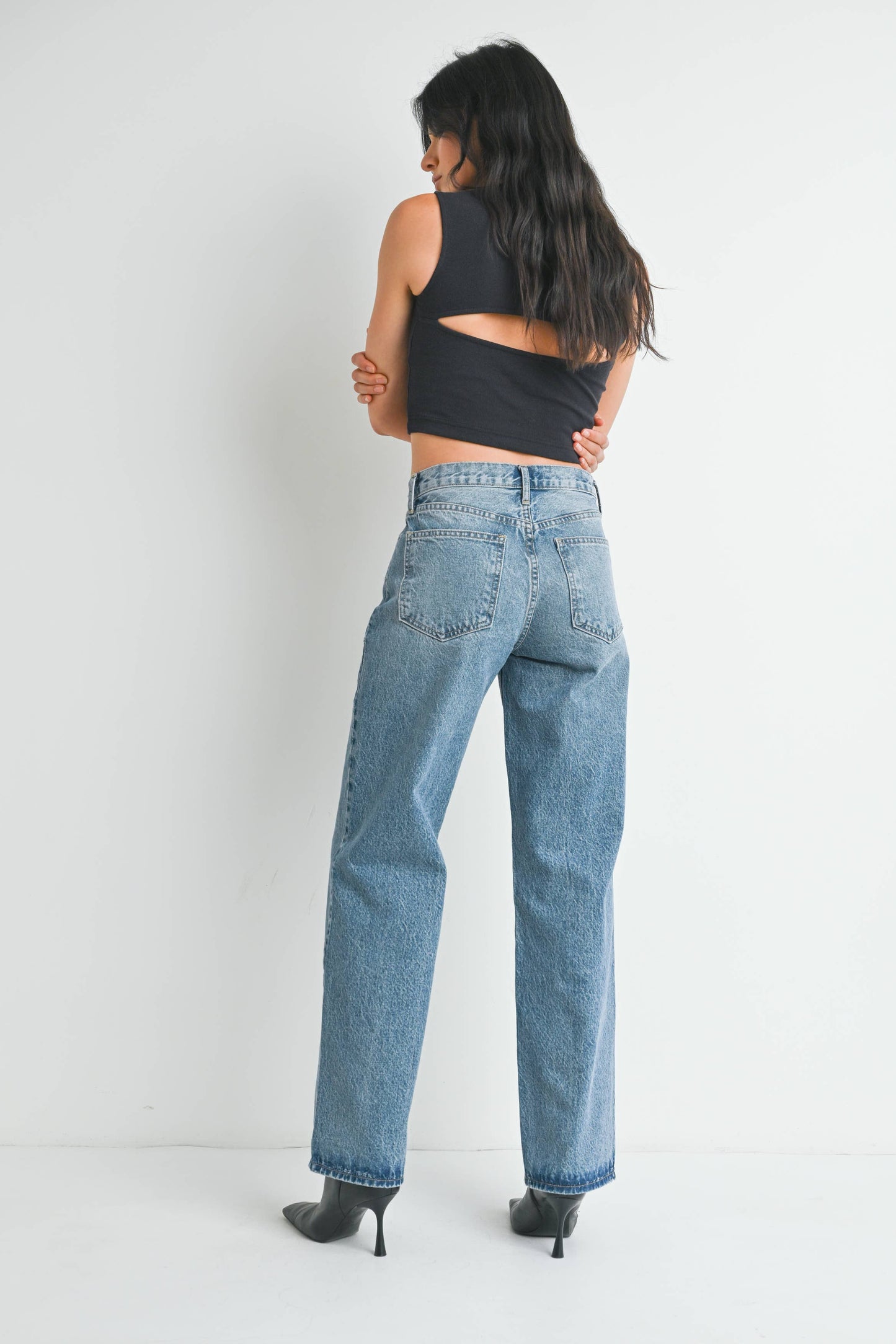 The Relaxed Straight Leg Jean - Medium Denim