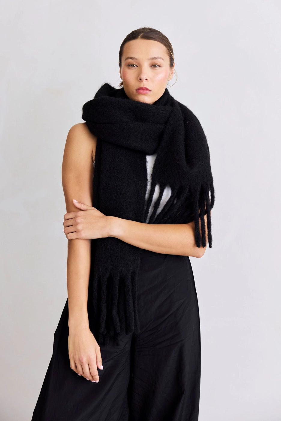 The Reykjavik Scarf with RWS Wool - Black