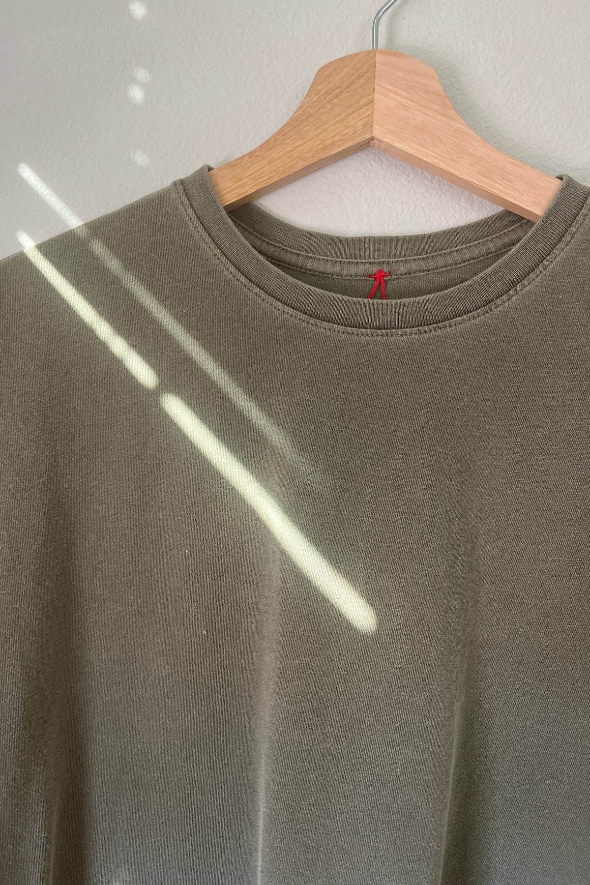 Ease Tee - Army Green