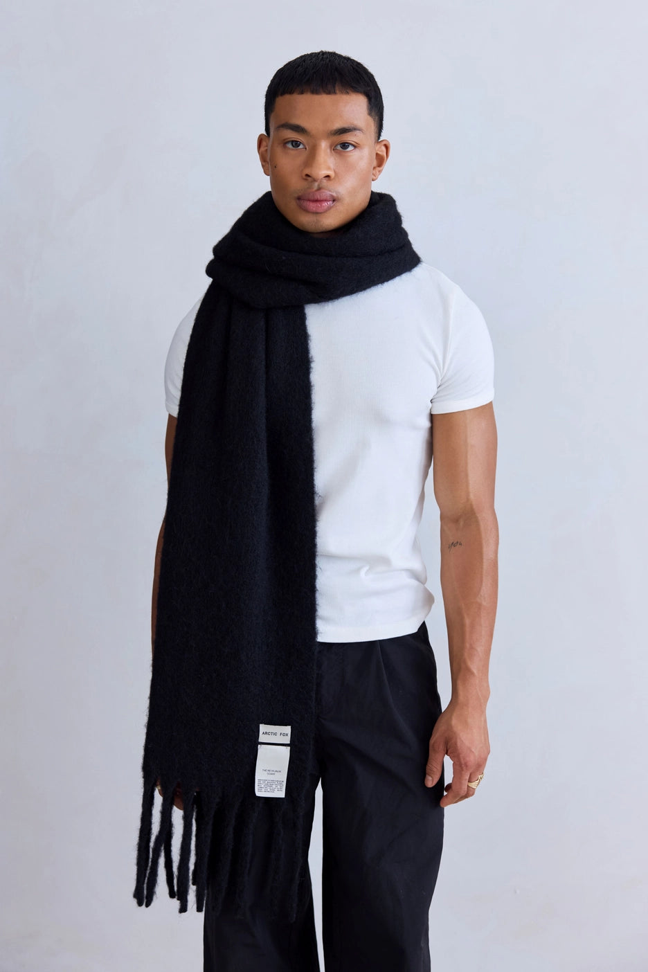 The Reykjavik Scarf with RWS Wool - Black
