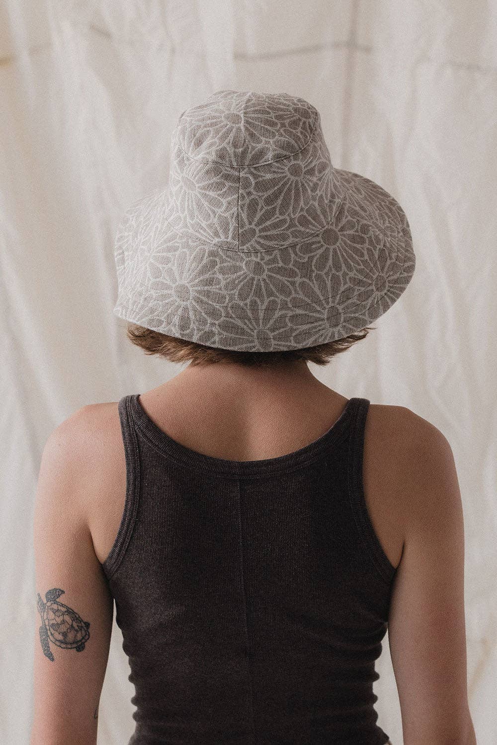 Gardener's Hat in Daisy Jacquard Linen