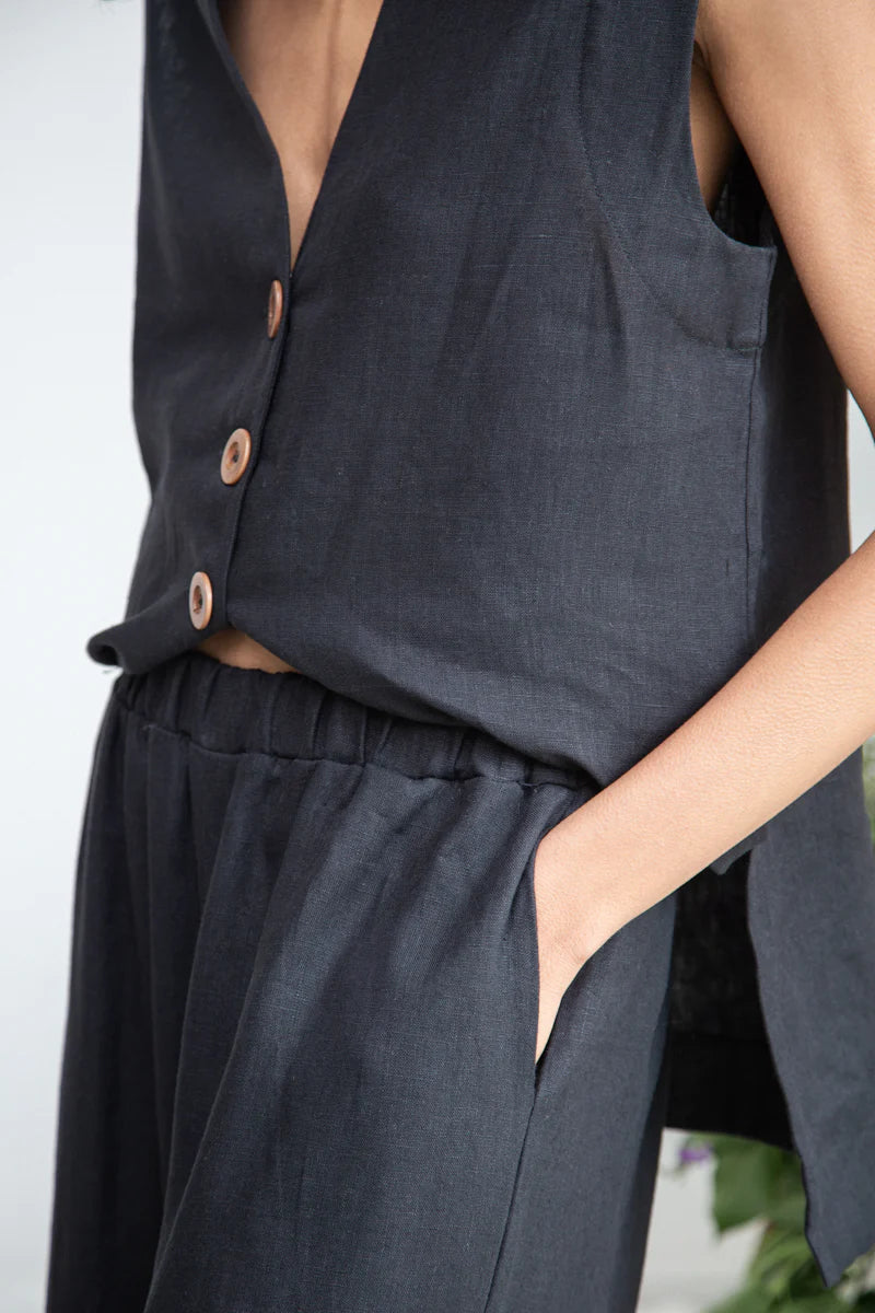 Wren-May Linen Vest - Black