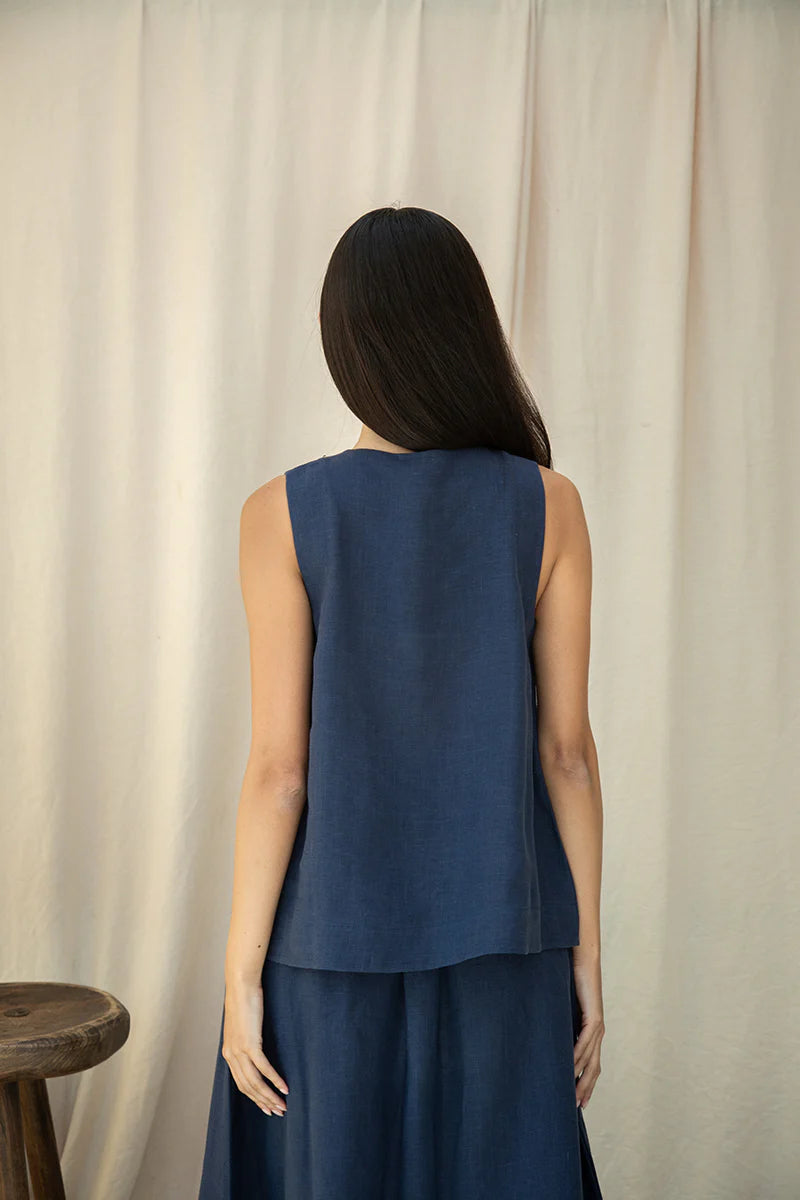 Olivia-May Linen Waistcoat in Midnight