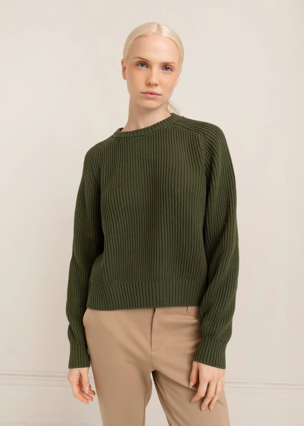 Avery Crew Neck Sweater - Bronze Green