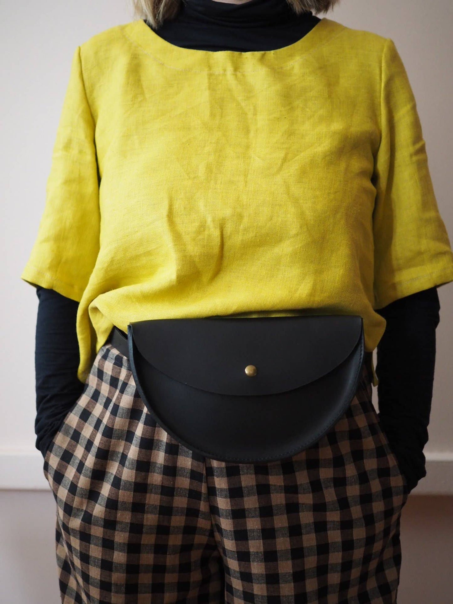 Heather Half Moon Belt Bag - Black