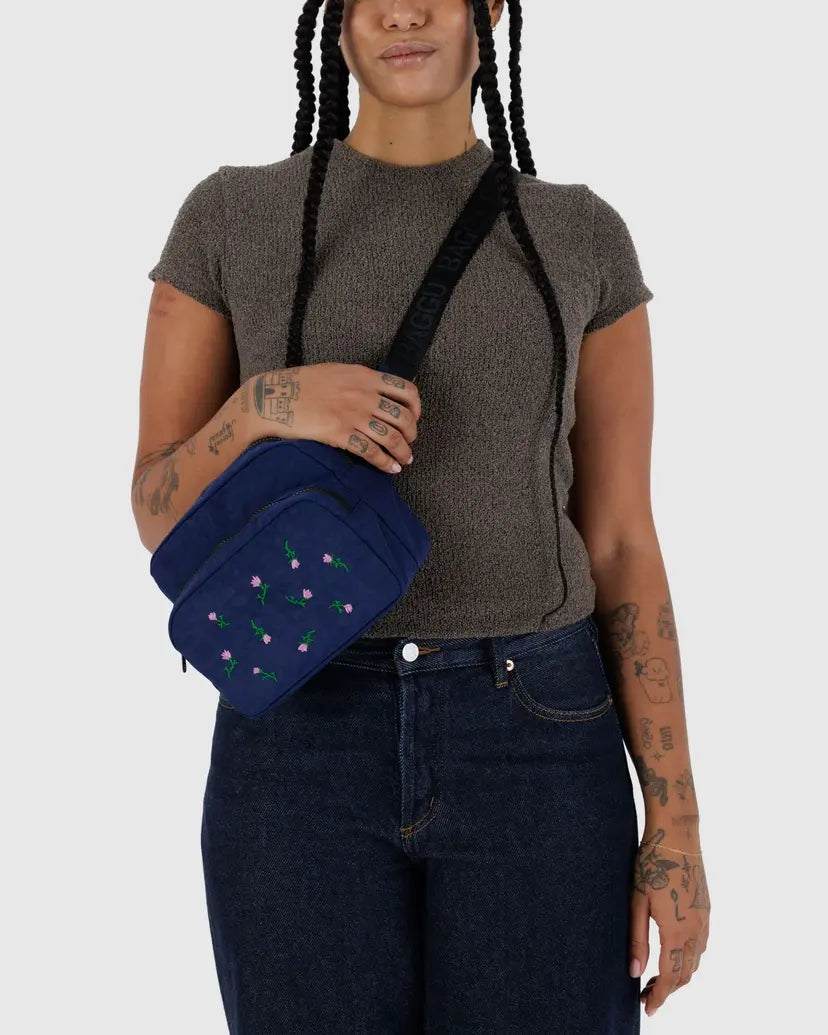 Fanny Pack - Embroidered Wildflower