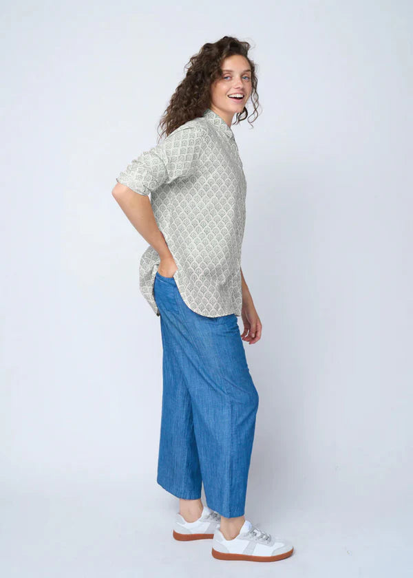 Good Boyfriend Shirt - Sunflower in Olive