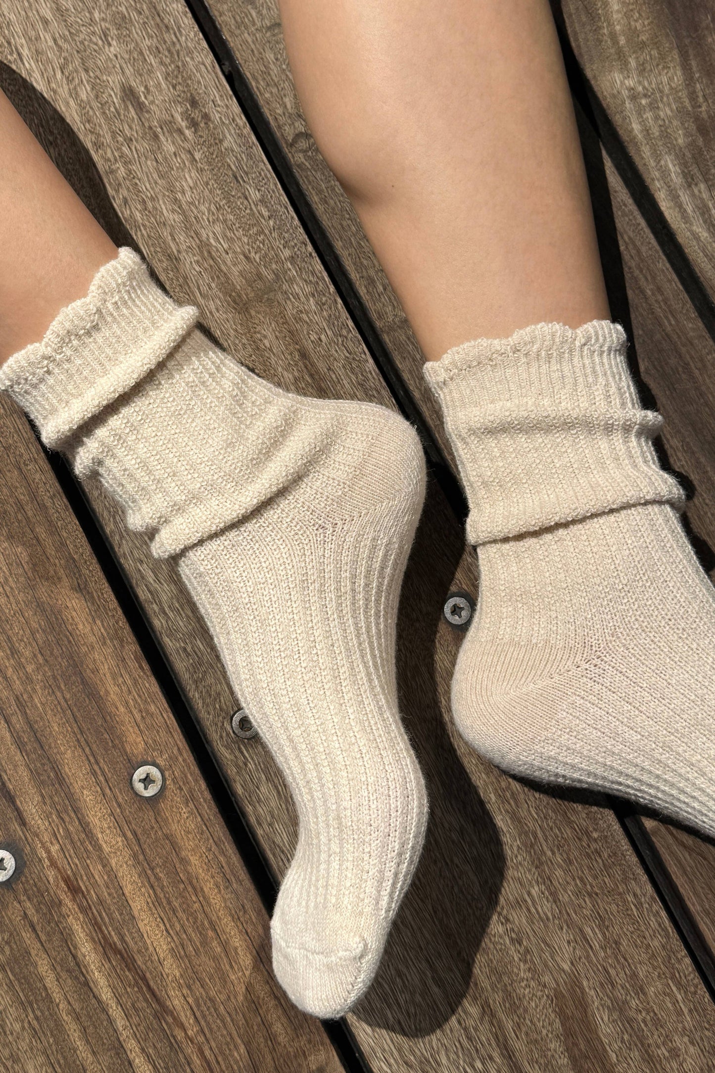 Linen Scallop Socks - Multiple Colors