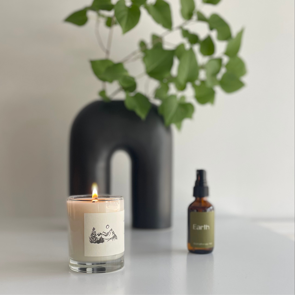 Mellow Mountain - Earth, Smoke, and Leaves Soy Candle