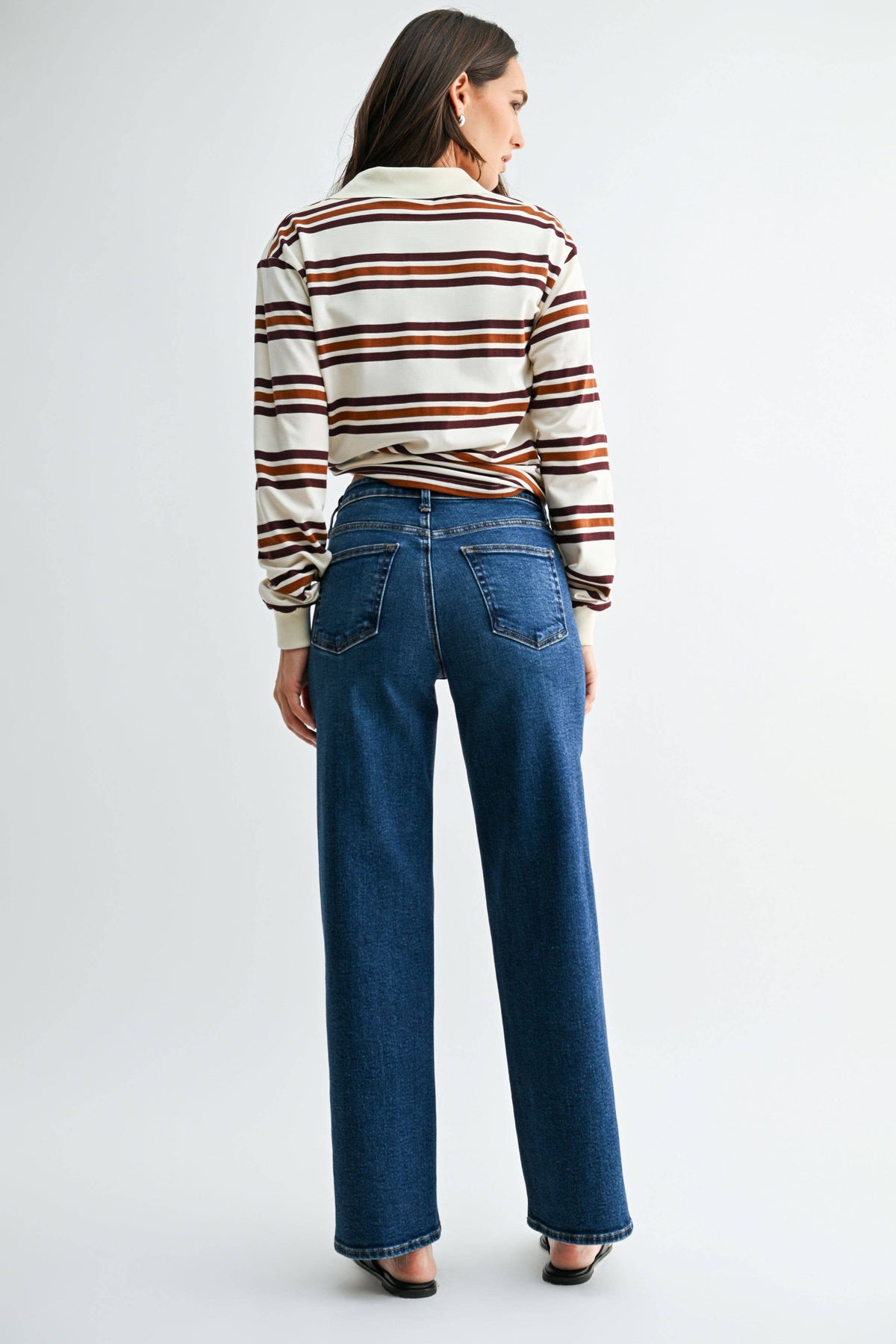 Classic Mid-Rise Straight - Dark Denim