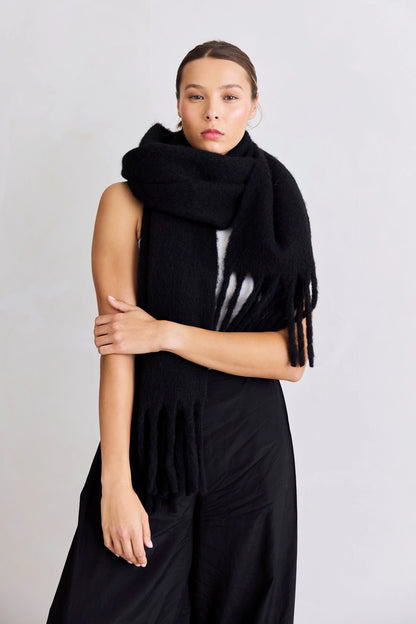 The Reykjavik Scarf with RWS Wool - Black