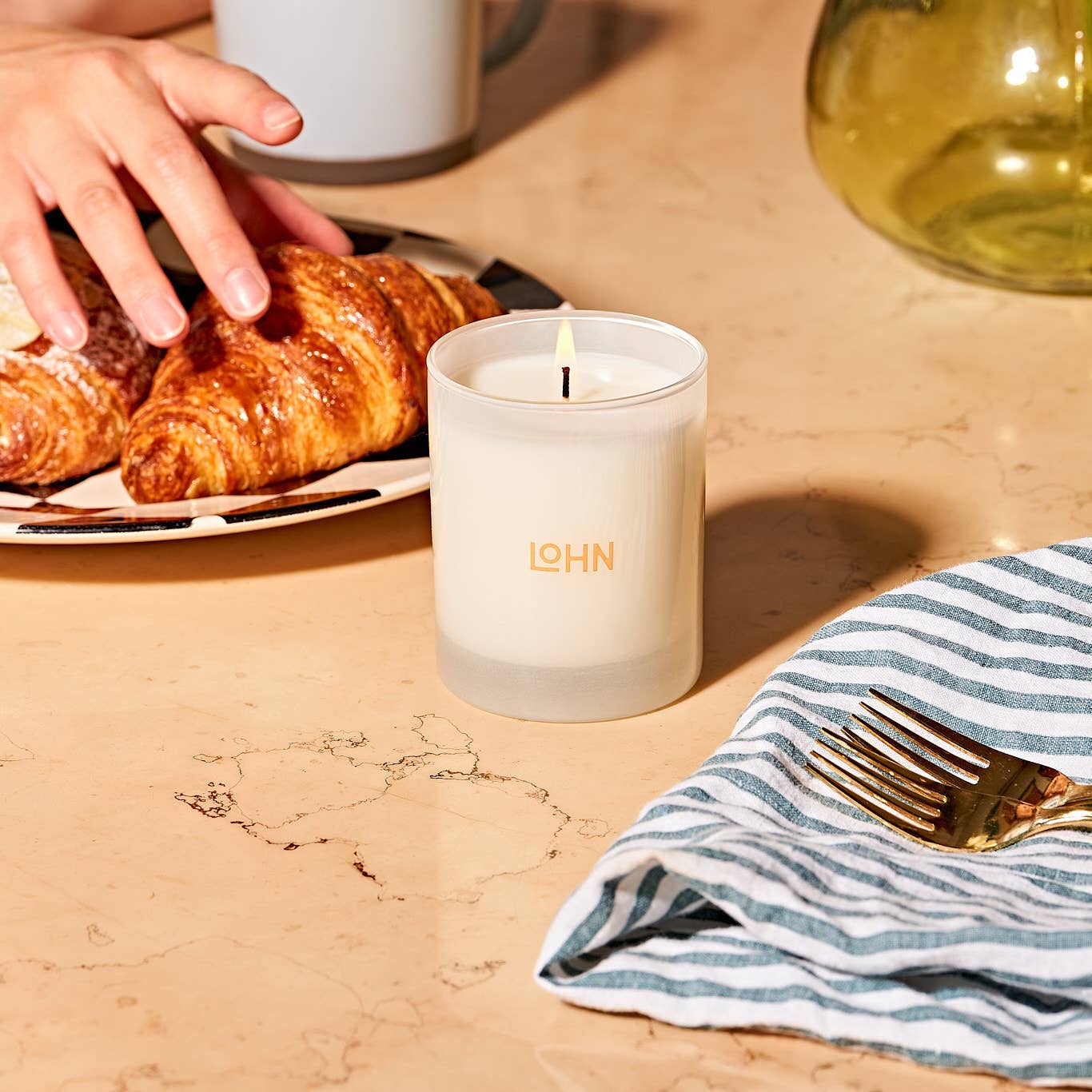 LOHN Candle - FEU Cardamom & Coconut