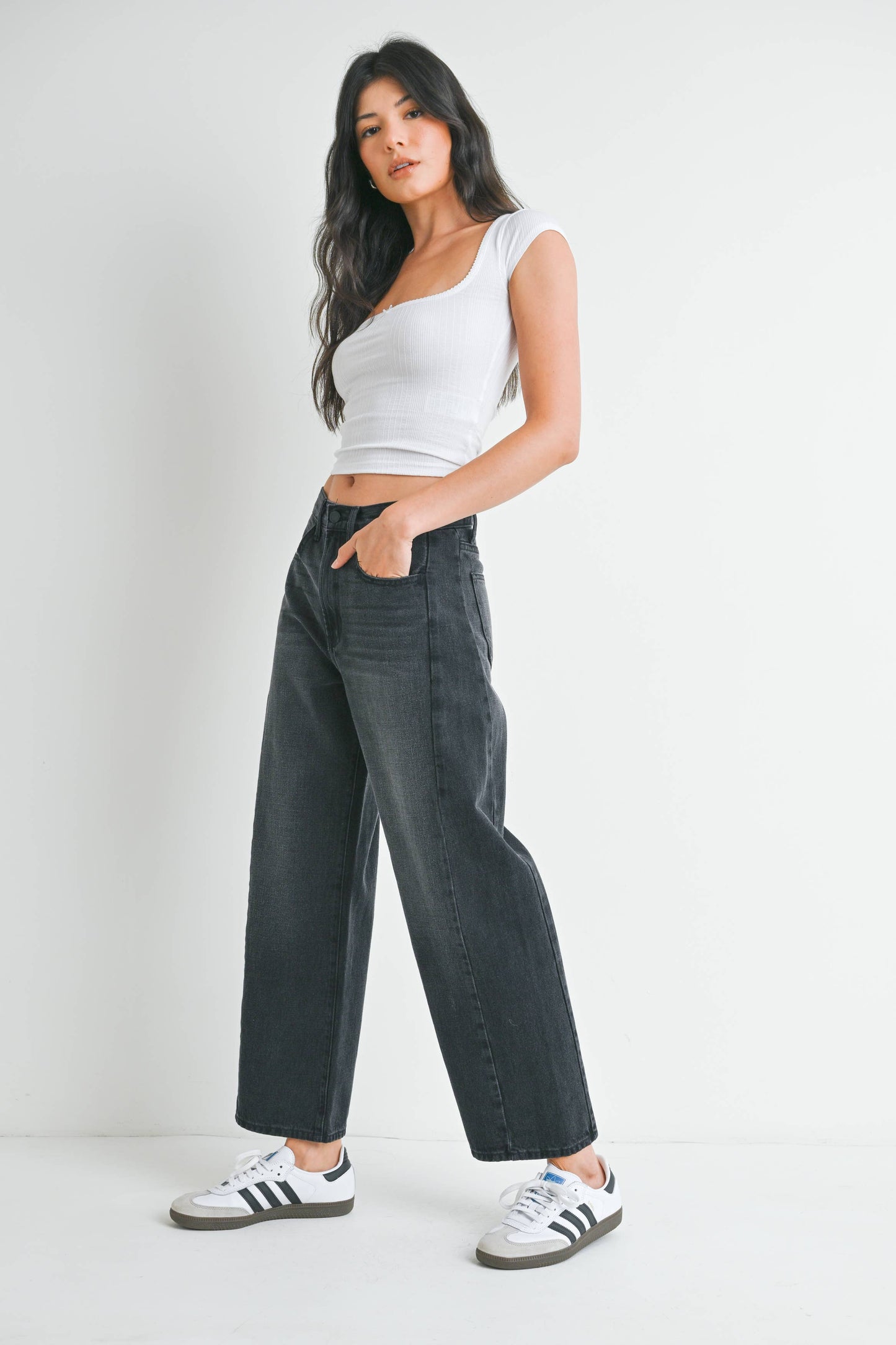 Barrel Jean Twist - Washed Black