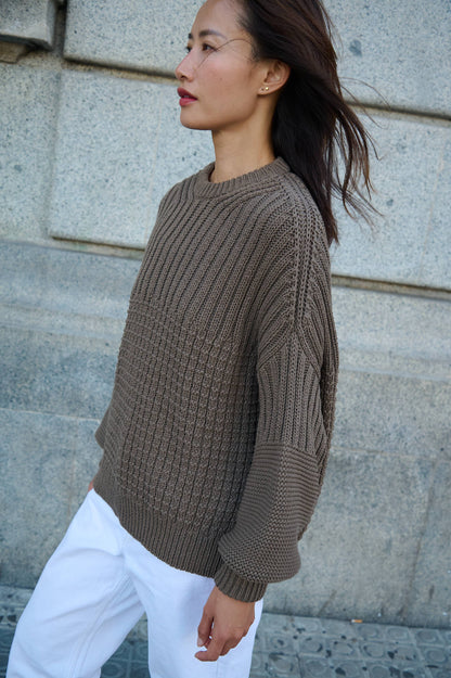 Delčia Organic Cotton Sweater - Earth Brown