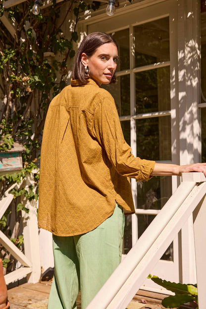 Good Boyfriend Shirt - Sunflower Overdye Honeycomb