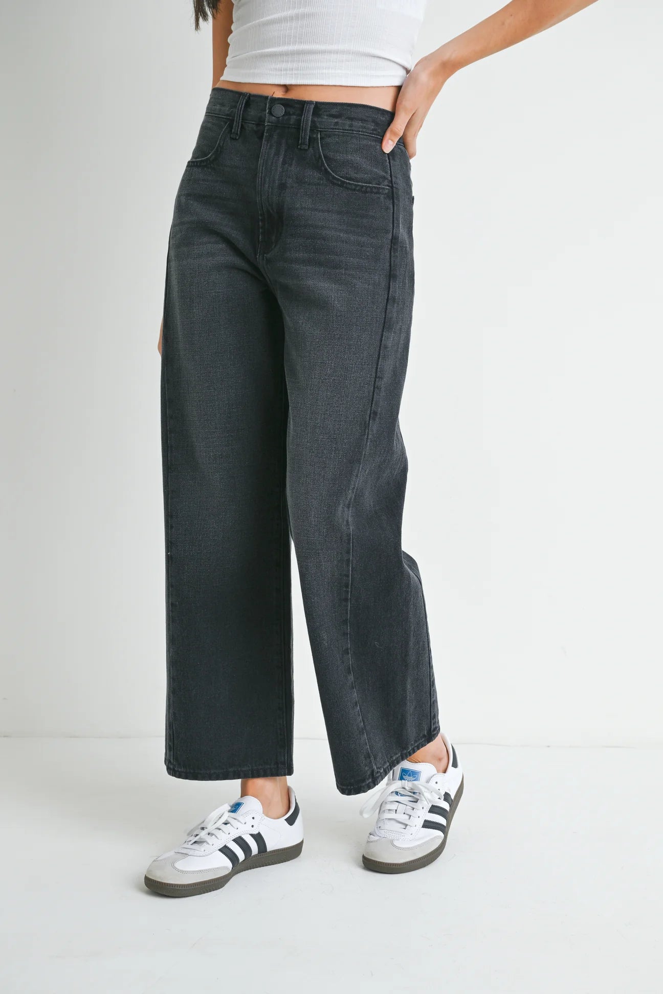 Barrel Jean Twist - Washed Black