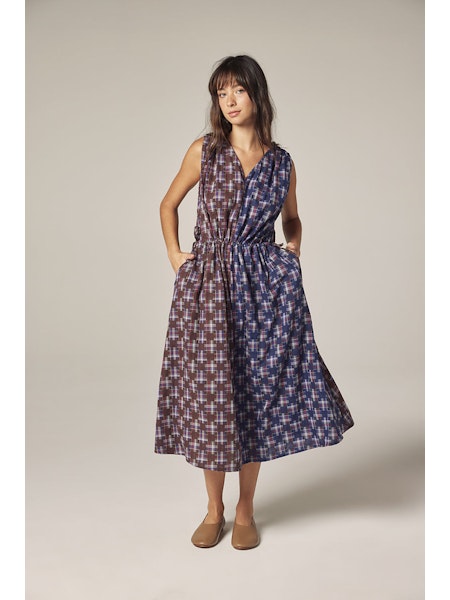 Contrast V-Neck Dress