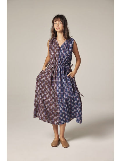 Contrast V-Neck Dress