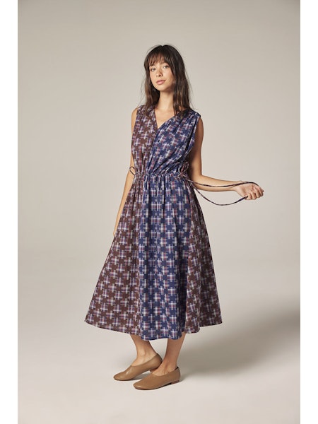 Contrast V-Neck Dress