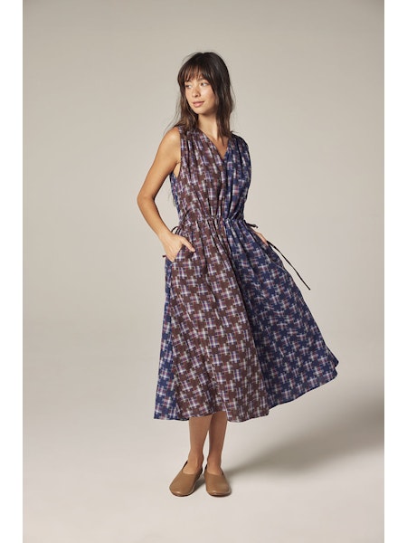 Contrast V-Neck Dress