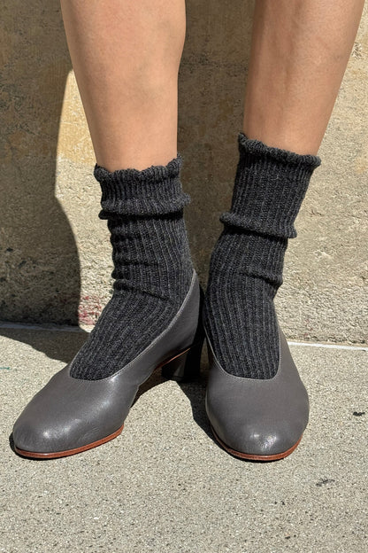 Linen Scallop Socks - Multiple Colors