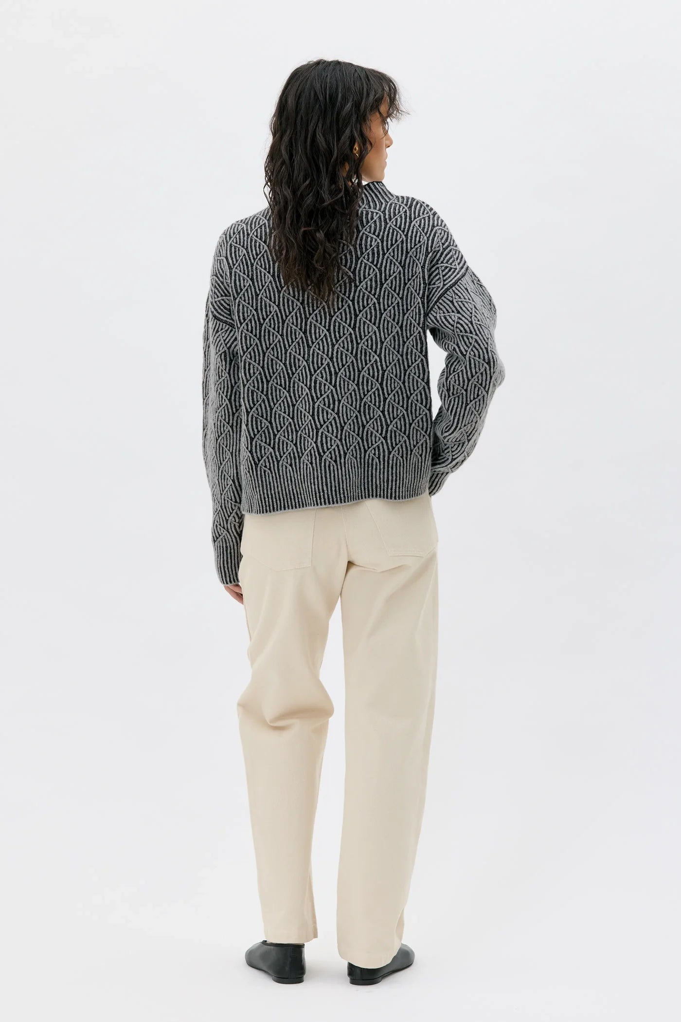 Zoya Bicolour Lambswool Sweater - Black