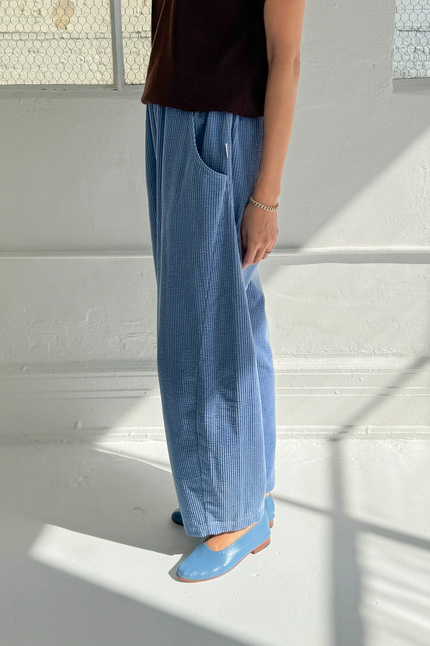 Soft Corduroy Arc Pants - Blue
