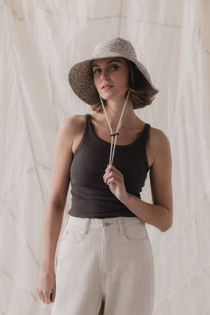 Gardener's Hat in Daisy Jacquard Linen