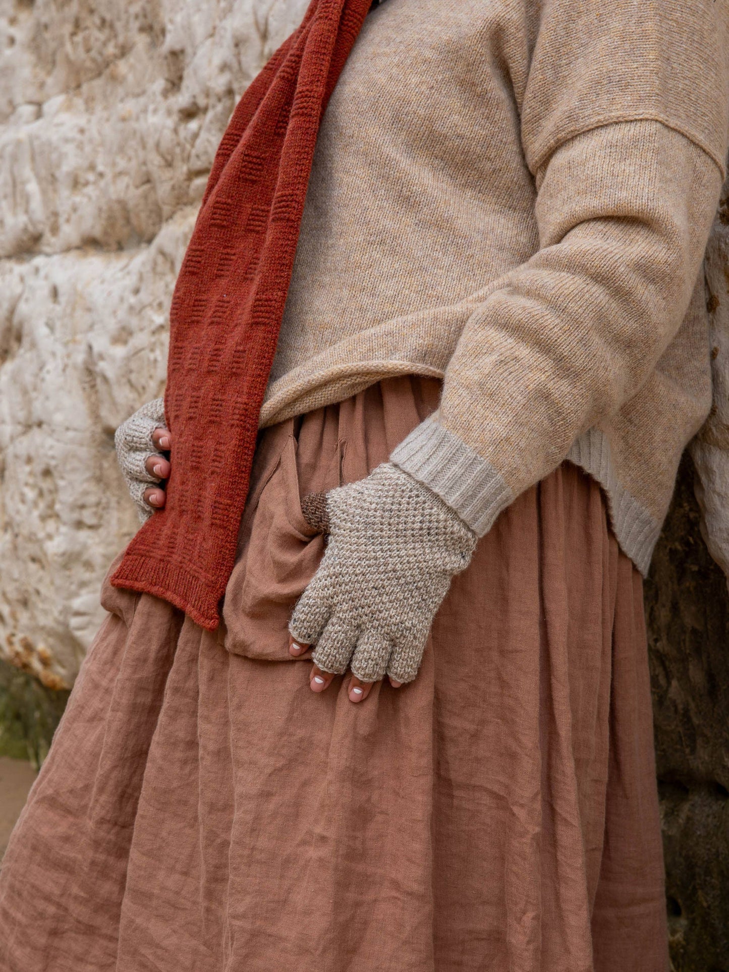 British Wool Fingerless Gloves - Un-Dyed Nepp